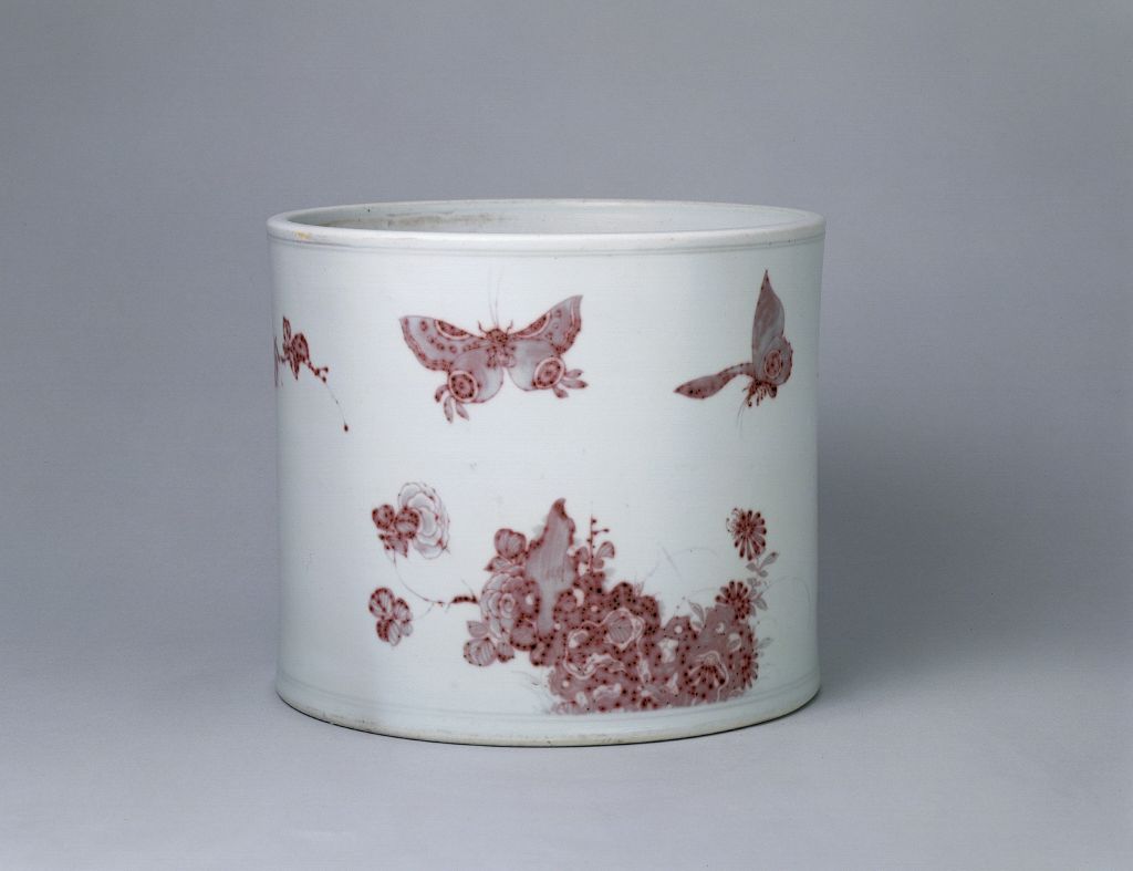 图片[1]-Underglaze red butterfly pen holder-China Archive